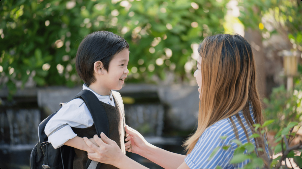 5 Mẹo Nhỏ Nhưng Có Võ Giúp Con Đi Học Không Bị Bạn Bắt Nạt, Cha Mẹ Nên Thuộc Lòng