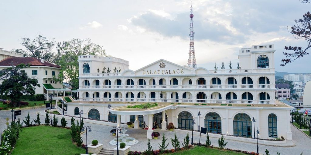 Khách sạn Dalat Palace